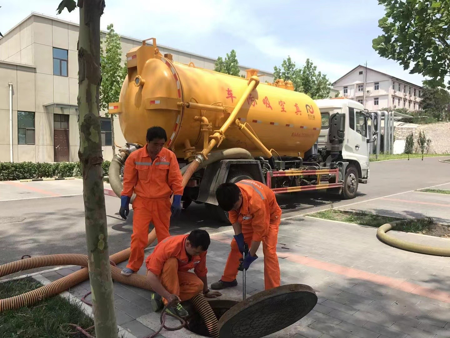 广南化粪池清理与5-8吨吸粪车施工效率分析